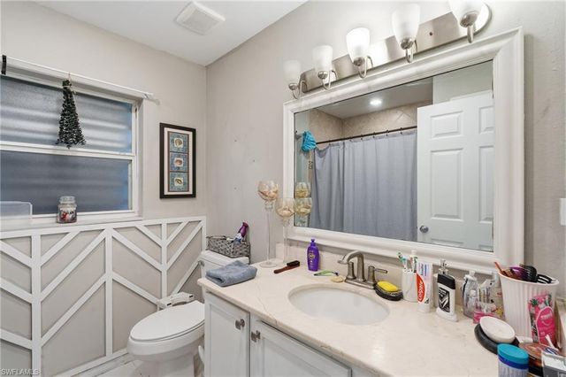 2701 NE 1st PL, Cape Coral, FL 33909