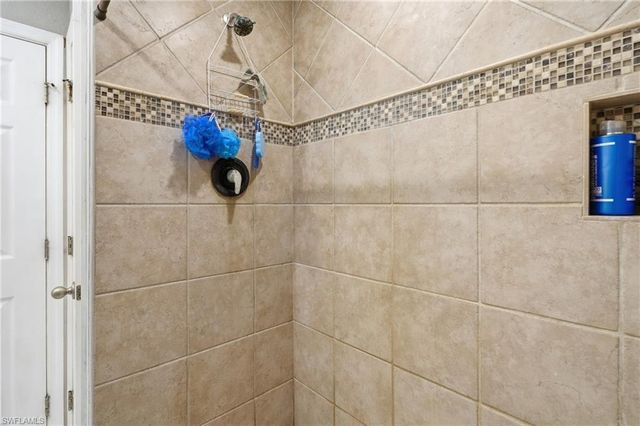 2701 NE 1st PL, Cape Coral, FL 33909