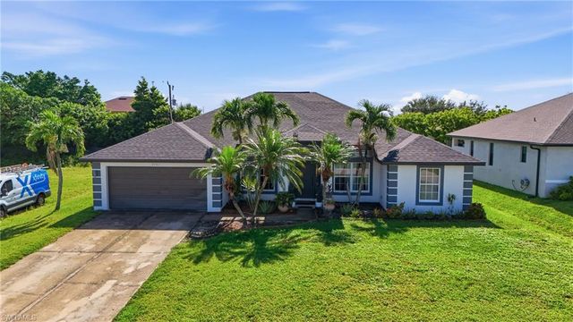 2701 NE 1st PL, Cape Coral, FL 33909
