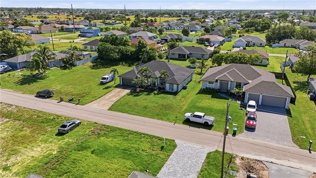 2701 NE 1st PL, Cape Coral, FL 33909
