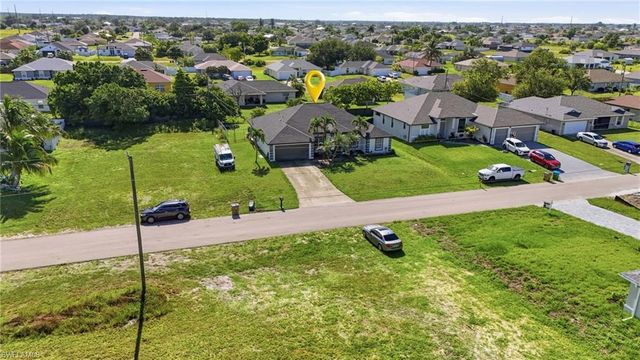 2701 NE 1st PL, Cape Coral, FL 33909