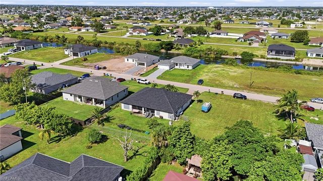 2701 NE 1st PL, Cape Coral, FL 33909