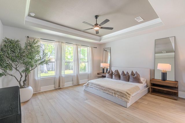 414 Rowan Pine Court, Conroe, TX 77304