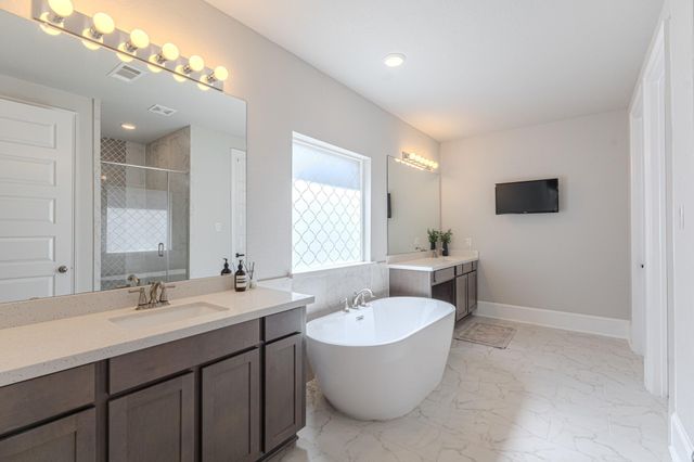 414 Rowan Pine Court, Conroe, TX 77304