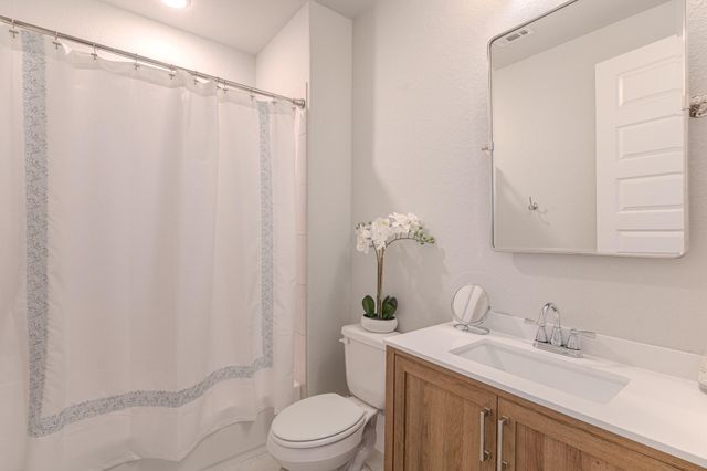 414 Rowan Pine Court, Conroe, TX 77304