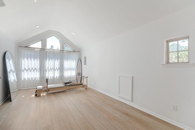 414 Rowan Pine Court, Conroe, TX 77304