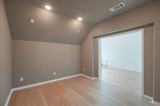 414 Rowan Pine Court, Conroe, TX 77304