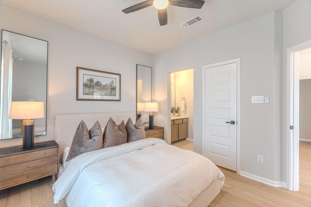 414 Rowan Pine Court, Conroe, TX 77304