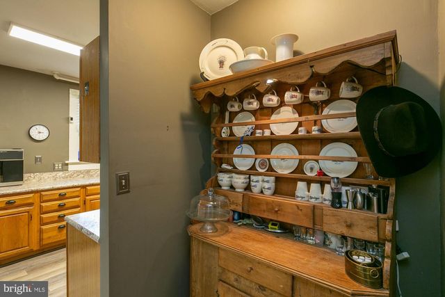 417 E WASHINGTON ST, Charles Town, WV 25414