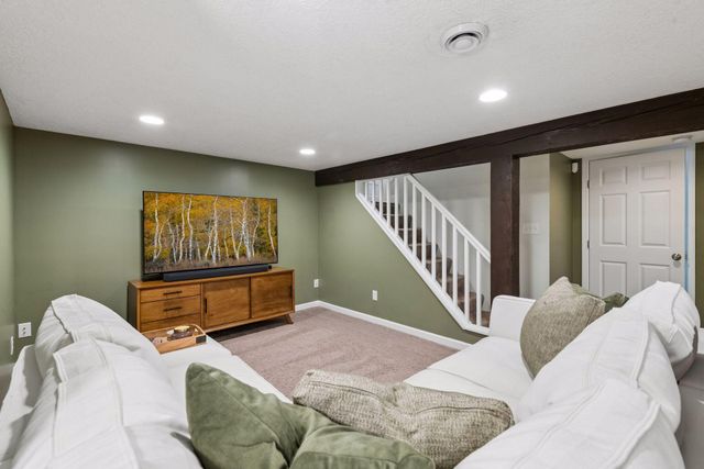4237 Abbott Avenue N, Robbinsdale, MN 55422