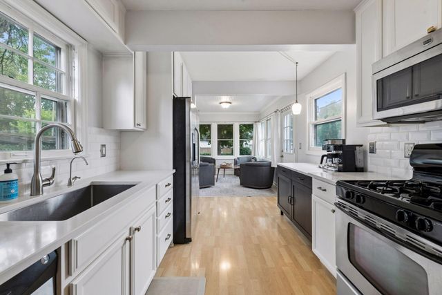 4237 Abbott Avenue N, Robbinsdale, MN 55422