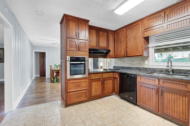 2681 Kings Circle, Lawrenceville, GA 30044