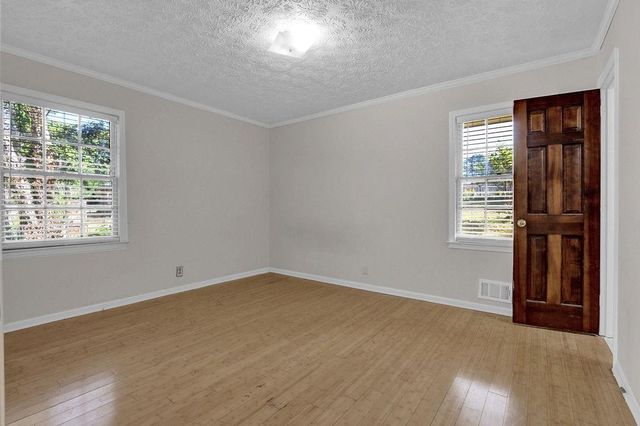 2681 Kings Circle, Lawrenceville, GA 30044