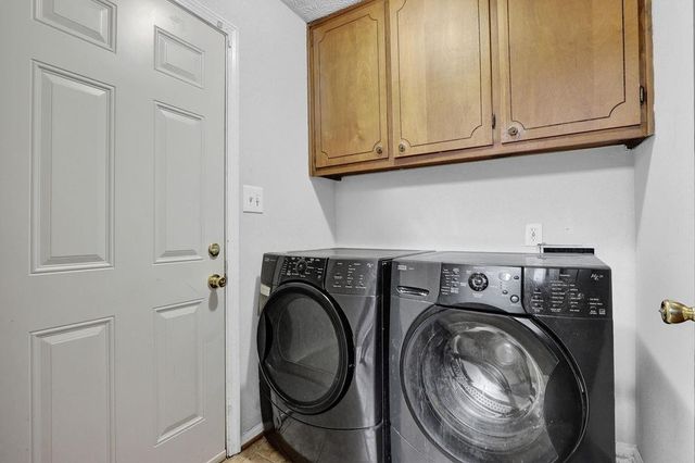 2681 Kings Circle, Lawrenceville, GA 30044