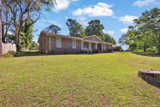 2681 Kings Circle, Lawrenceville, GA 30044