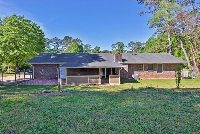 2681 Kings Circle, Lawrenceville, GA 30044