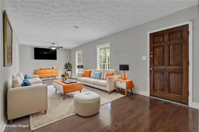 2681 Kings Circle, Lawrenceville, GA 30044