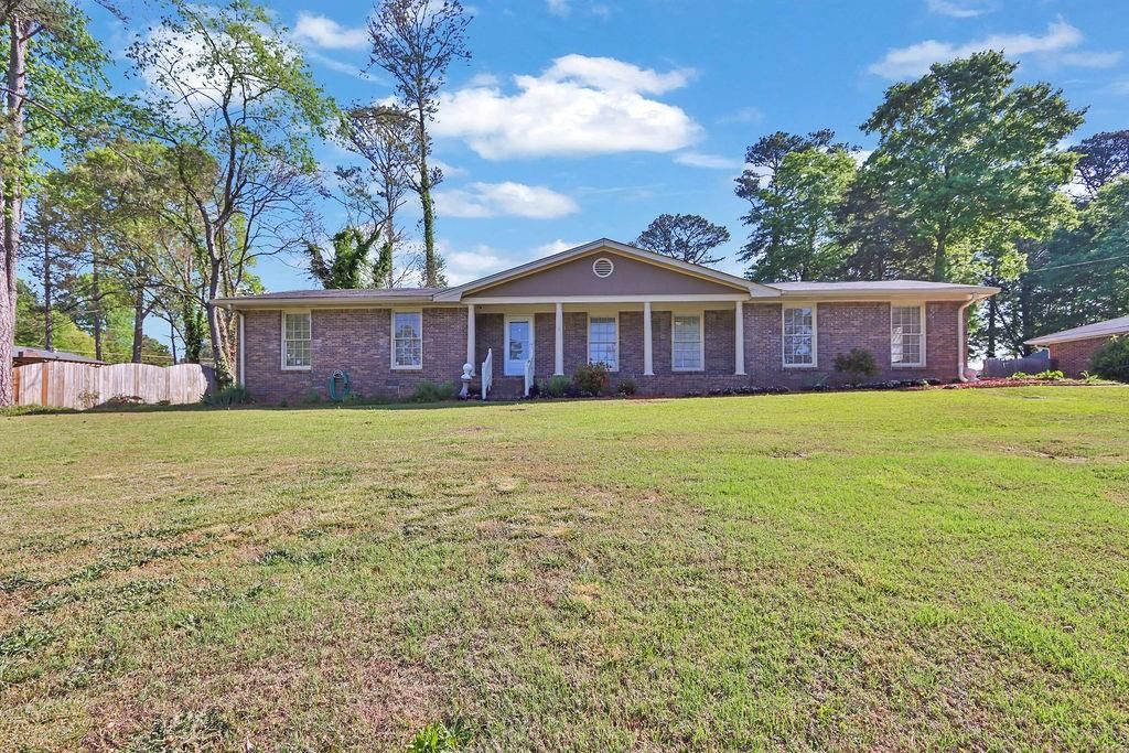 2681 Kings Circle, Lawrenceville, GA 30044