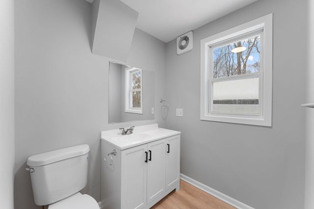 2825 Woodale Drive, Mounds View, MN 55112