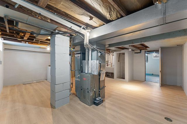 2825 Woodale Drive, Mounds View, MN 55112