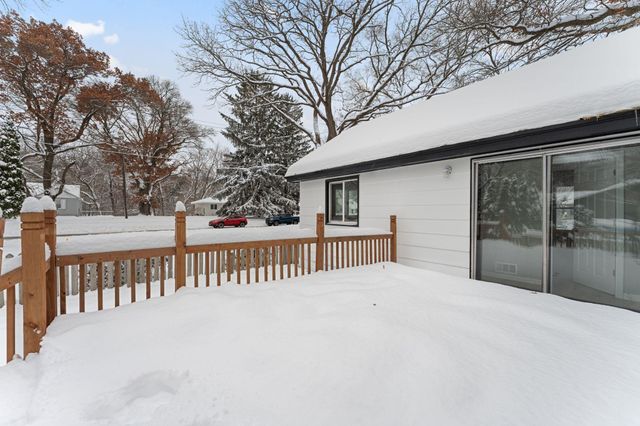2825 Woodale Drive, Mounds View, MN 55112