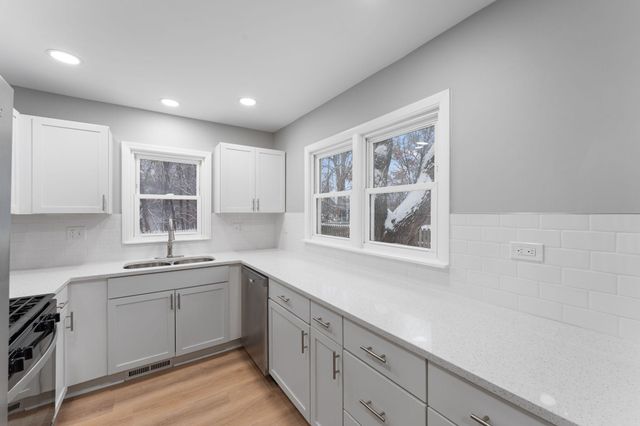 2825 Woodale Drive, Mounds View, MN 55112