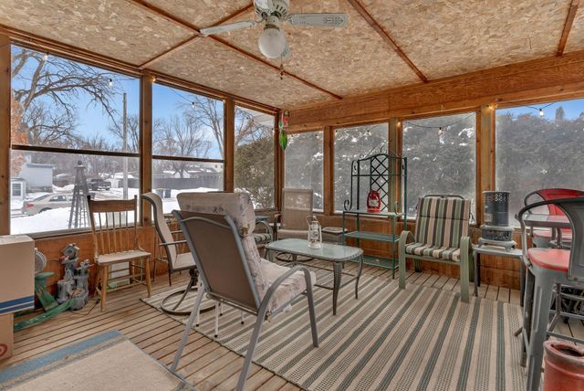 1304 9th Street SW, Willmar, MN 56201