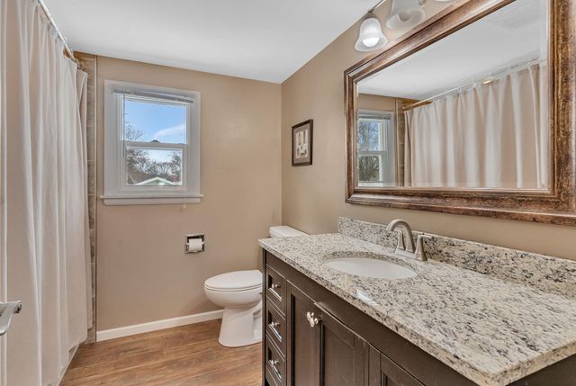 1304 9th Street SW, Willmar, MN 56201