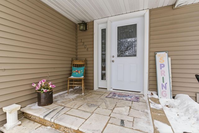 1304 9th Street SW, Willmar, MN 56201