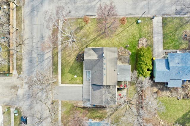 1304 9th Street SW, Willmar, MN 56201