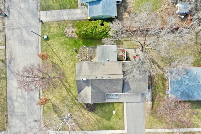 1304 9th Street SW, Willmar, MN 56201