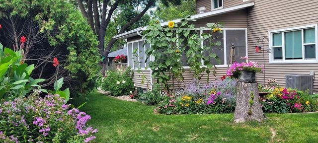 1304 9th Street SW, Willmar, MN 56201