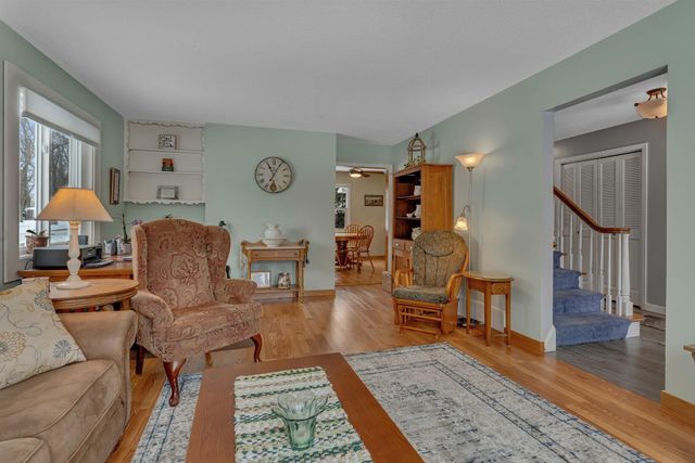 1304 9th Street SW, Willmar, MN 56201