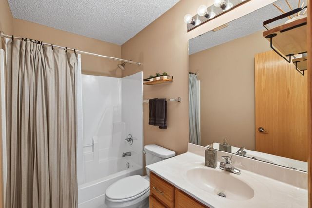 5812 158th Avenue NW, Ramsey, MN 55303