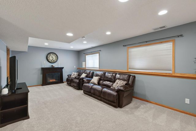 5812 158th Avenue NW, Ramsey, MN 55303