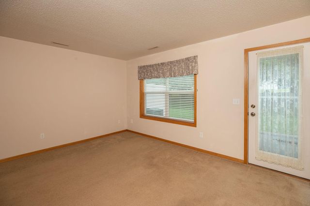 1829 Daniel Lane NE, Stewartville, MN 55976
