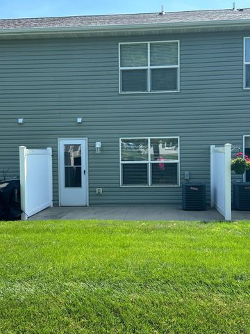 1829 Daniel Lane NE, Stewartville, MN 55976