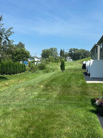 1829 Daniel Lane NE, Stewartville, MN 55976