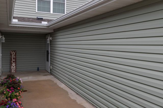 1829 Daniel Lane NE, Stewartville, MN 55976