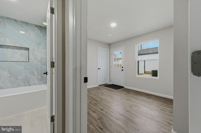 48 CHIPPENDALE CIR, Newark, DE 19713