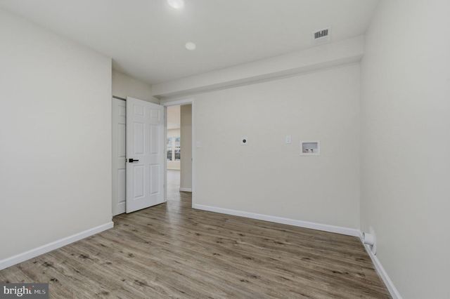 48 CHIPPENDALE CIR, Newark, DE 19713