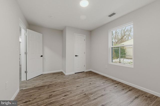 48 CHIPPENDALE CIR, Newark, DE 19713