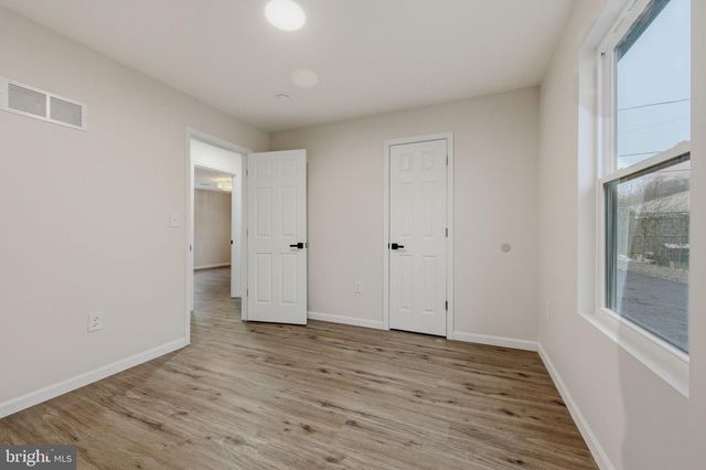 48 CHIPPENDALE CIR, Newark, DE 19713