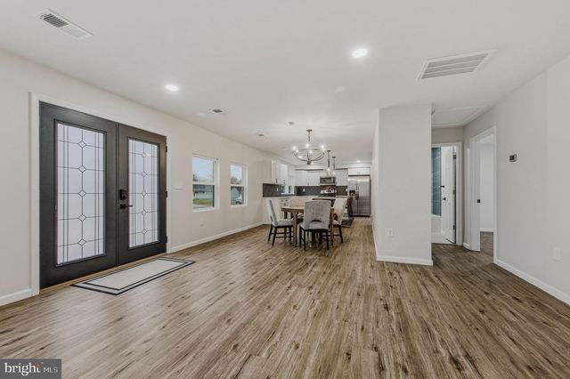 48 CHIPPENDALE CIR, Newark, DE 19713