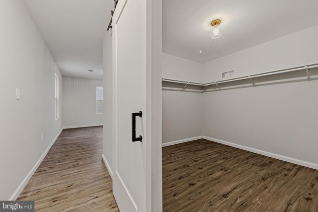 48 CHIPPENDALE CIR, Newark, DE 19713