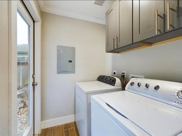 9007 Sharpcrest Street, Houston, TX 77036