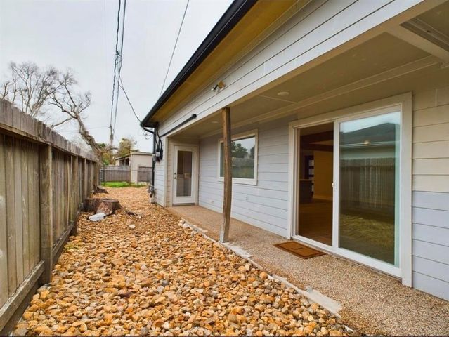 9007 Sharpcrest Street, Houston, TX 77036