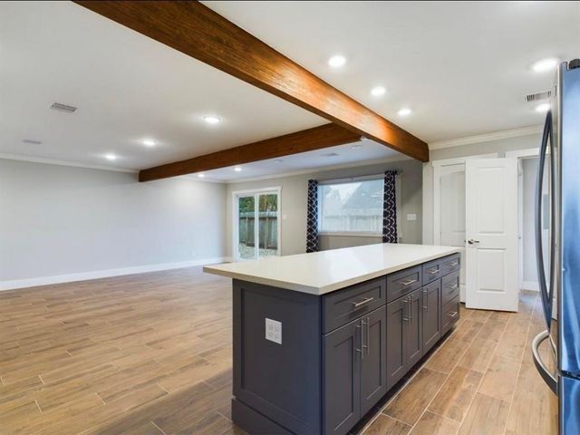 9007 Sharpcrest Street, Houston, TX 77036