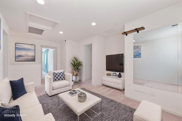 9 Captains Gate Pl, Sacramento, CA 95835