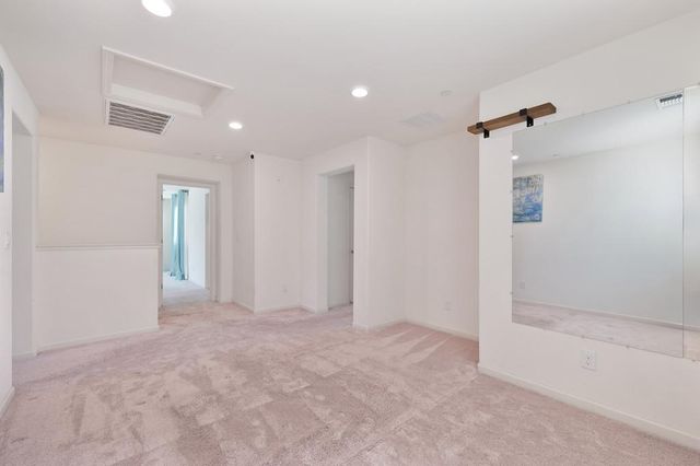 9 Captains Gate Pl, Sacramento, CA 95835